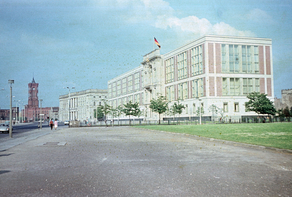 Staatsratgebäude