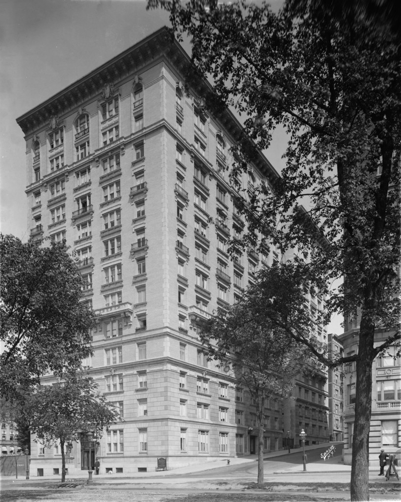 114th Street and Riverside Drive. General exterior