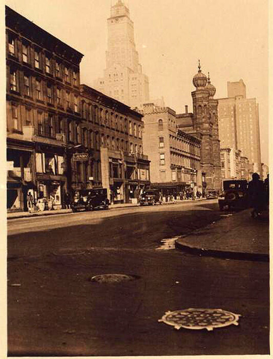 Lexington Ave., west side, north from 53rd Street, showing at the S.W. corner of 55th Street