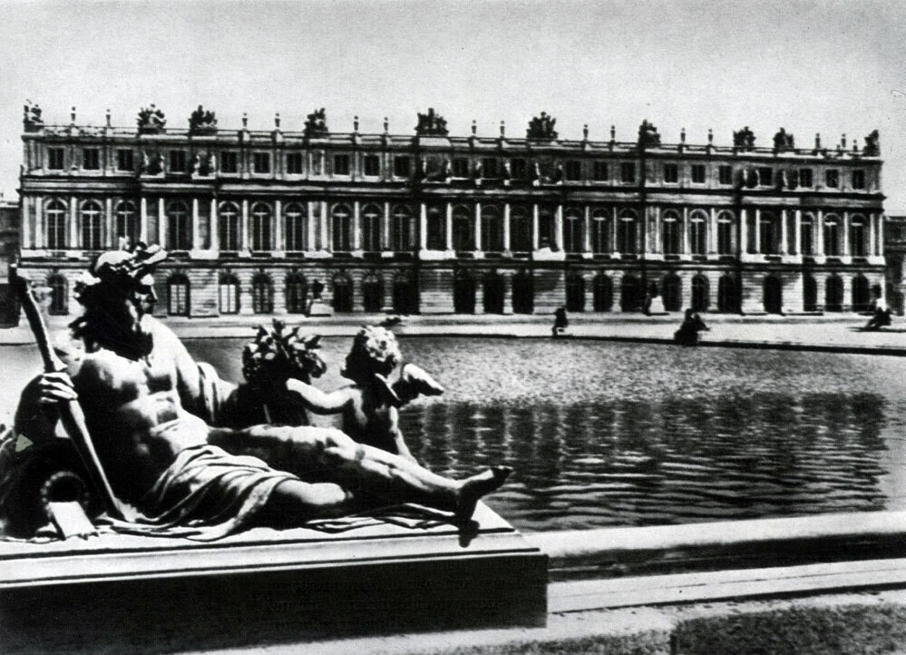 Parc et château de Versailles. The main facade of the Palace of Versailles