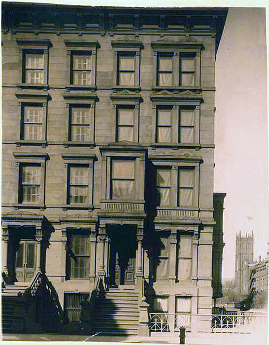 East 66th Street, at and adjoining the N.W. corner of Park Ave. About 1910.