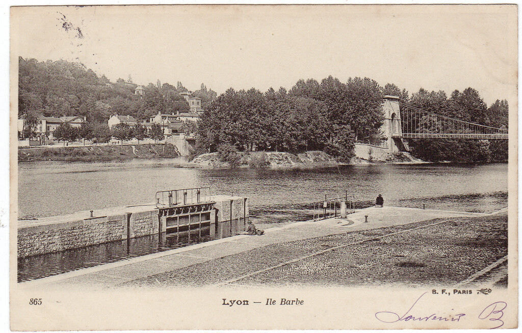 Lyon - L'île Barbe
