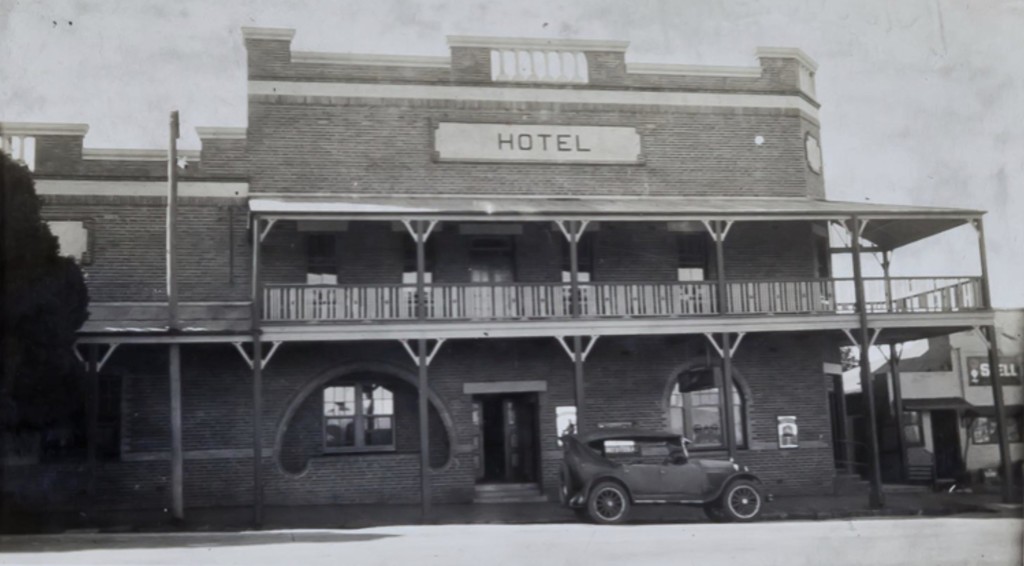 Railway Hotel, Bathurst