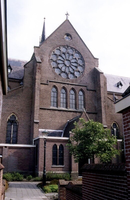 St. Laurentiuskerk. Transept noord. Exterior