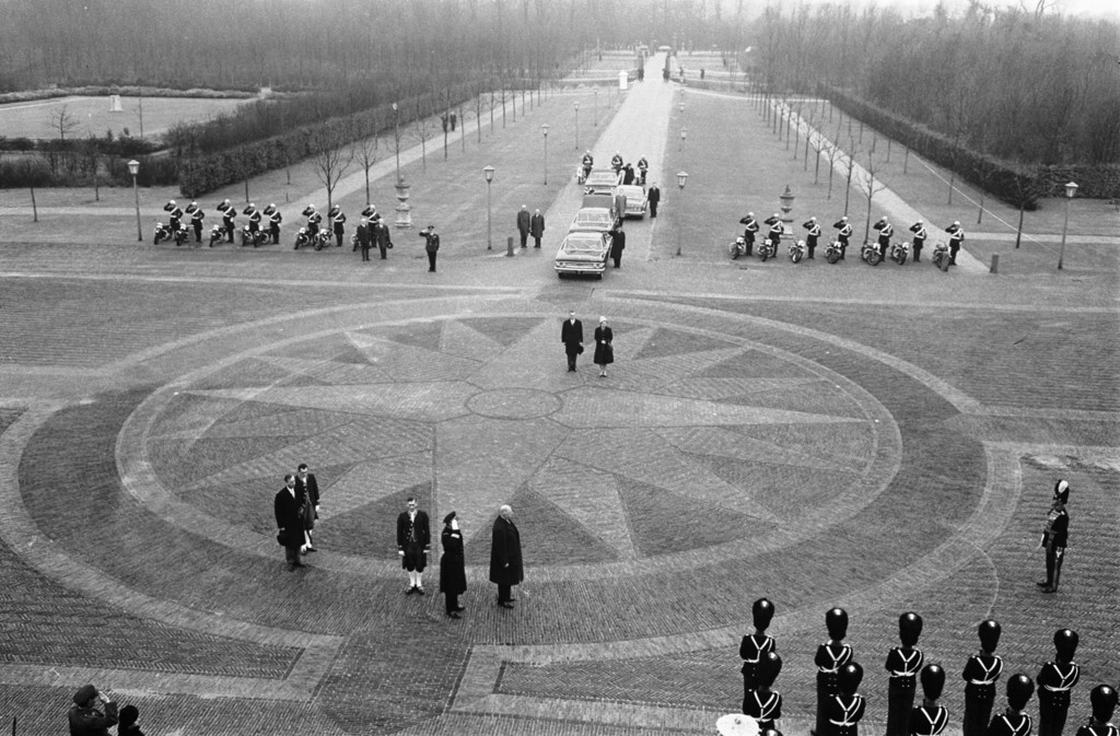Aankomst President De Gaulle Huis ten Bosch
