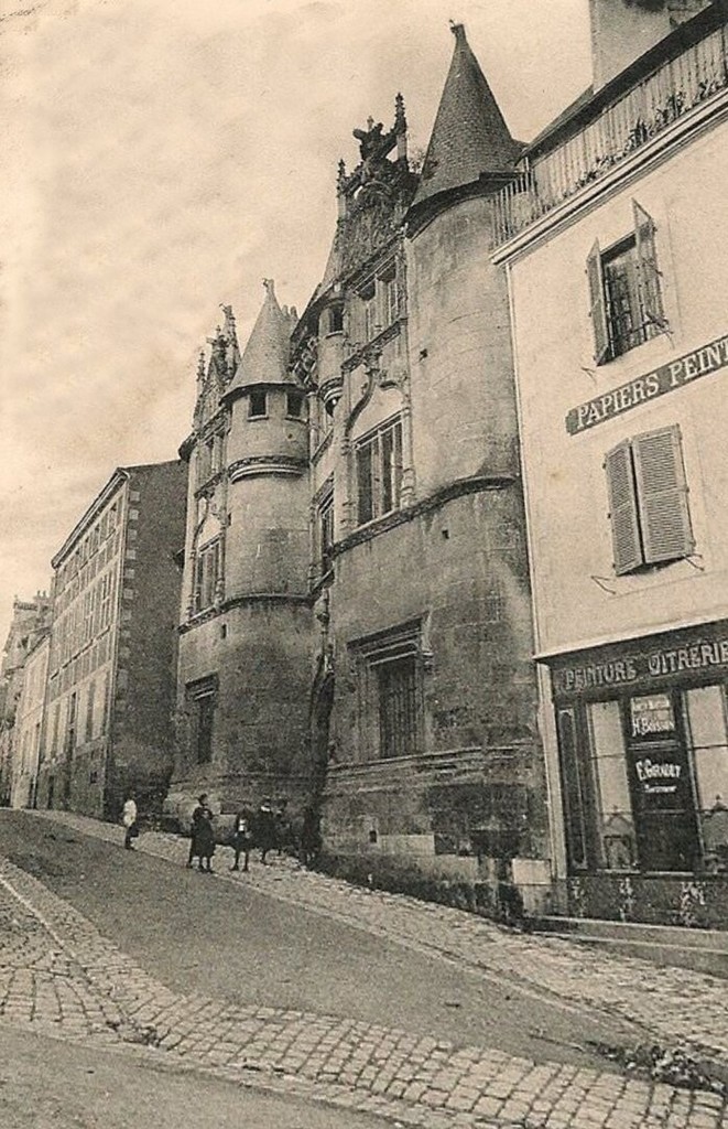 Hôtel Fumé / Rue René Descartes