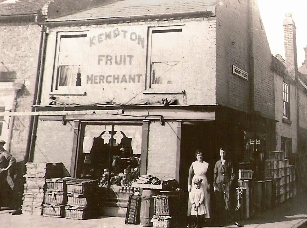 Kempton Fruit Merchant