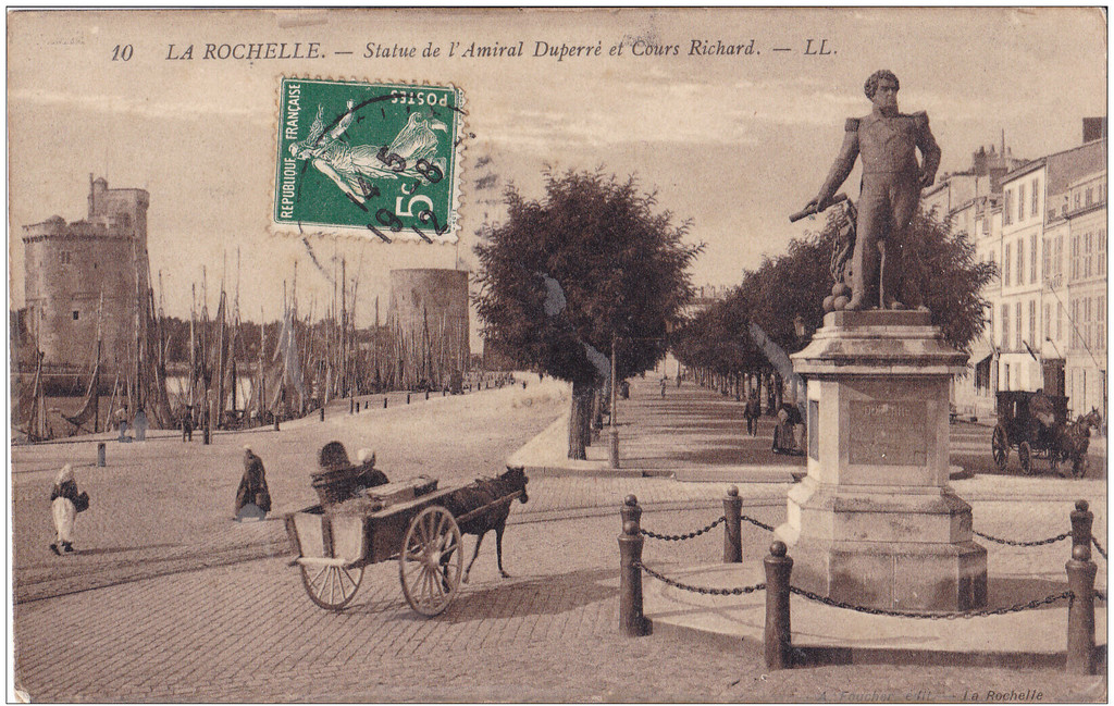 La Rochelle. Statue de l'Amiral Duperré et Cours Richard