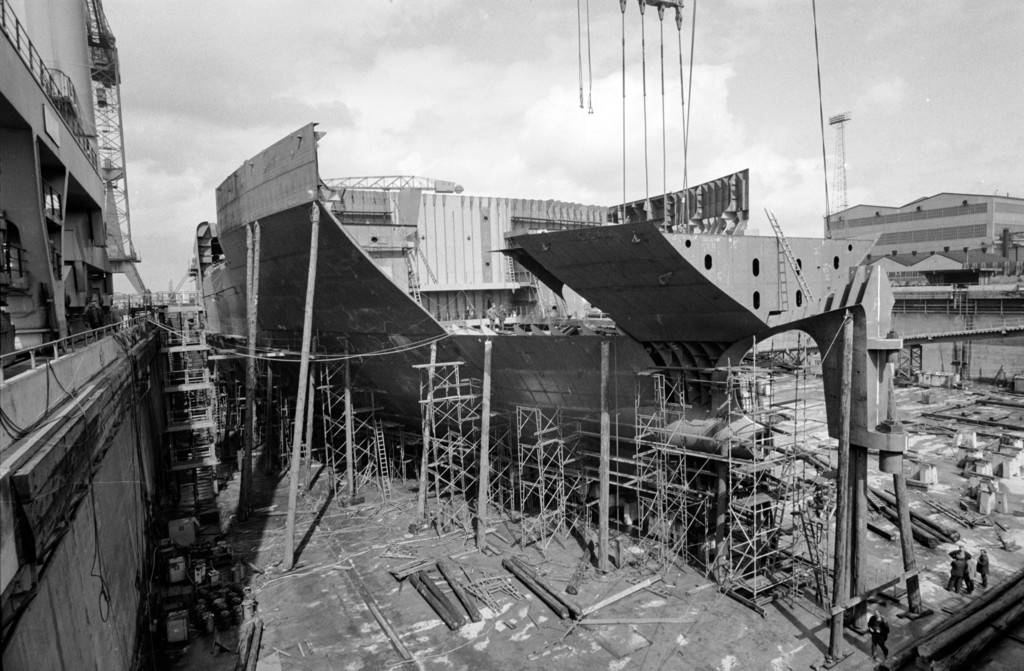 Belfast. Harland & Wolff Shipyard