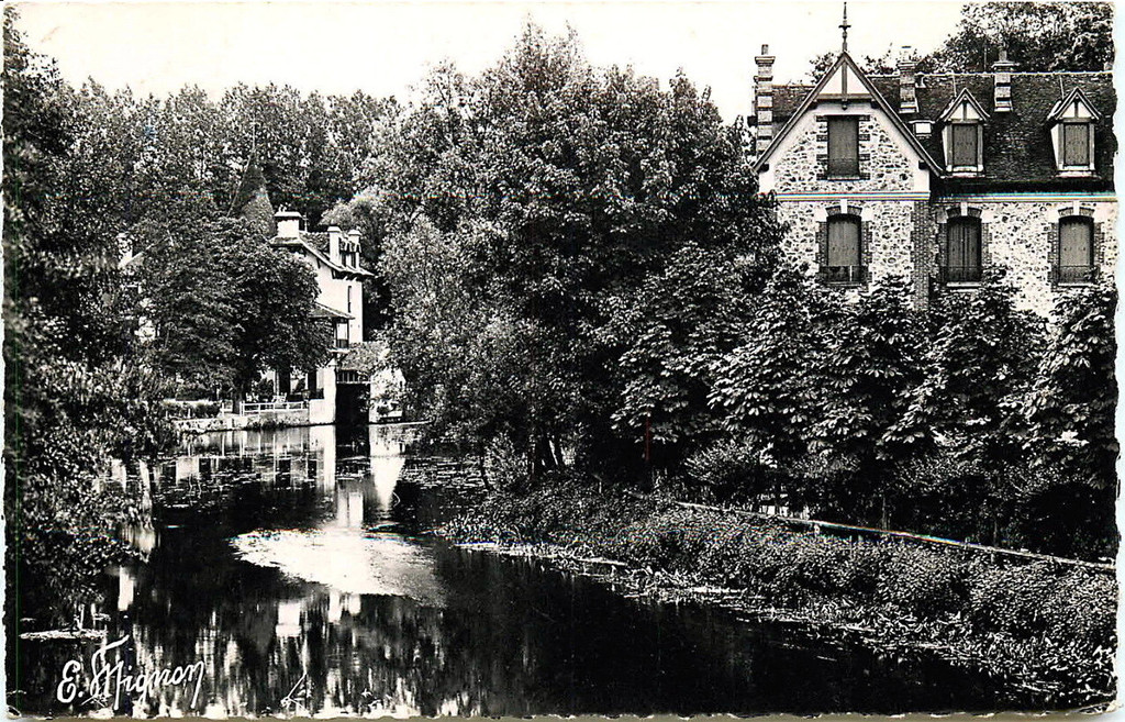Villiers-sur-Morin. Le Moulin Nicole et le Moulin Brûlé