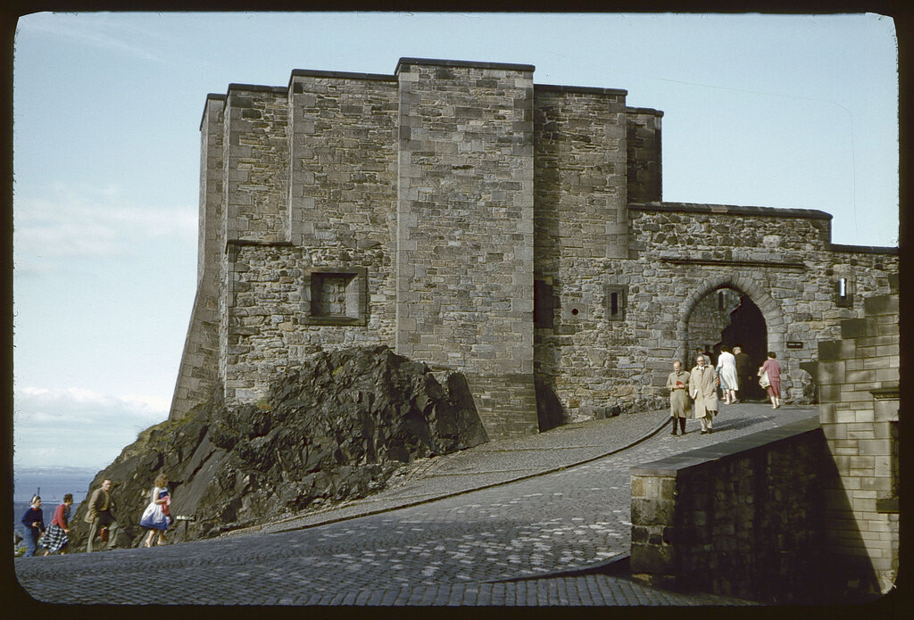 Foog's Gate. Edinburgh castle