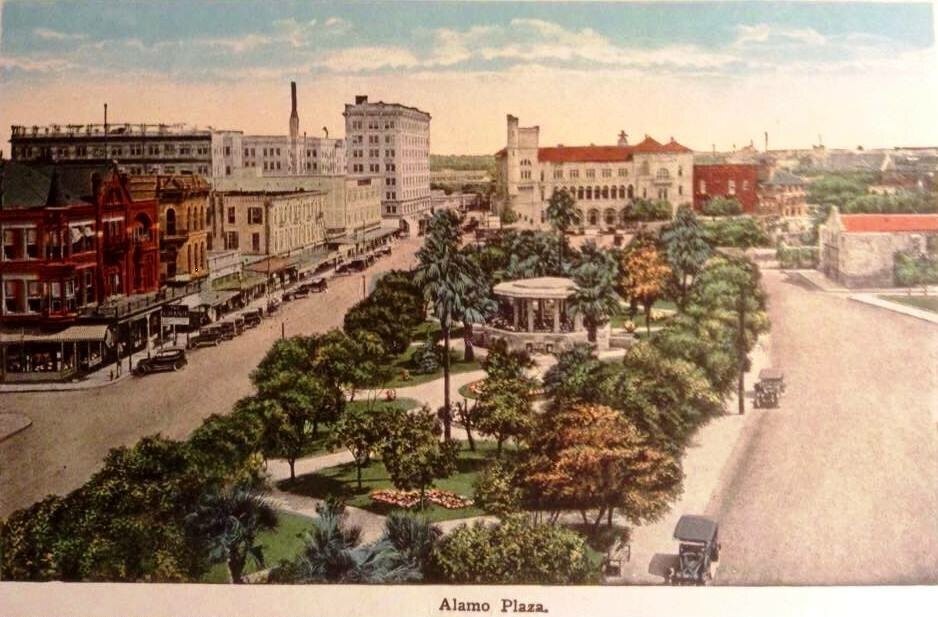 Alamo Plaza