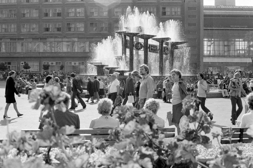 Alexanderplatz mit Brunnen der Völkerfreundschaft