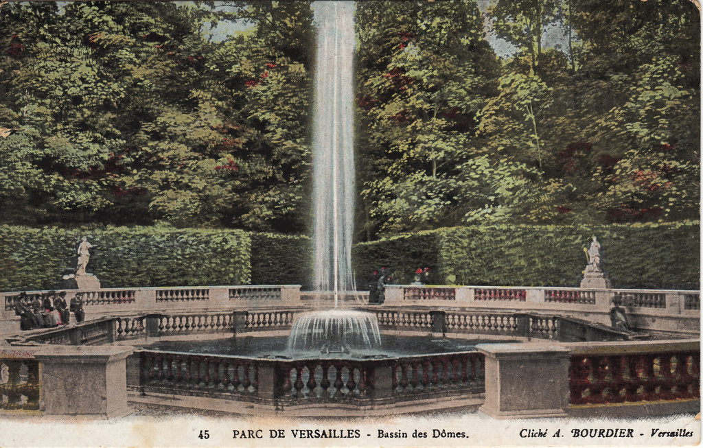 Versailles. Parc de Versailles - Bassin des Dômes
