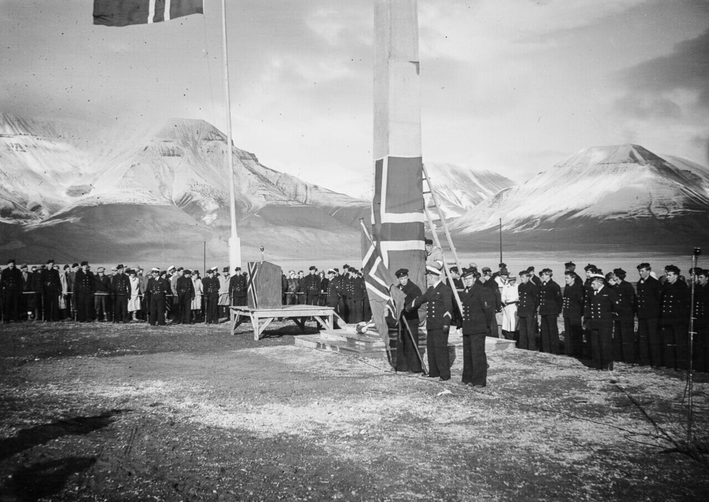 Krigsminnesmerket over de falne i Longyearbyen på Svalbard