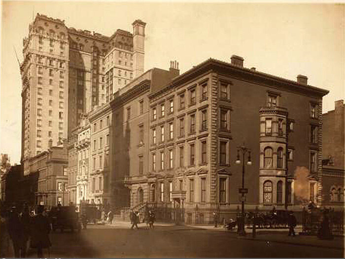Fifth Avenue, east side, north from 53rd Street. 1907