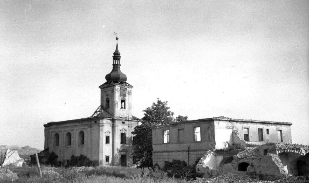 Slatinice, kostel sv. Šimona a Judy, demolice kostela s okolím