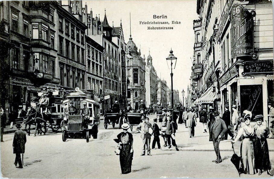 Friedrichstraße, Ecke Mohrenstraße