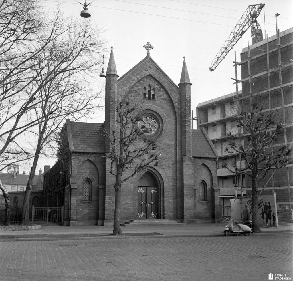 Apostolsk Kirke, Frederiks Allé