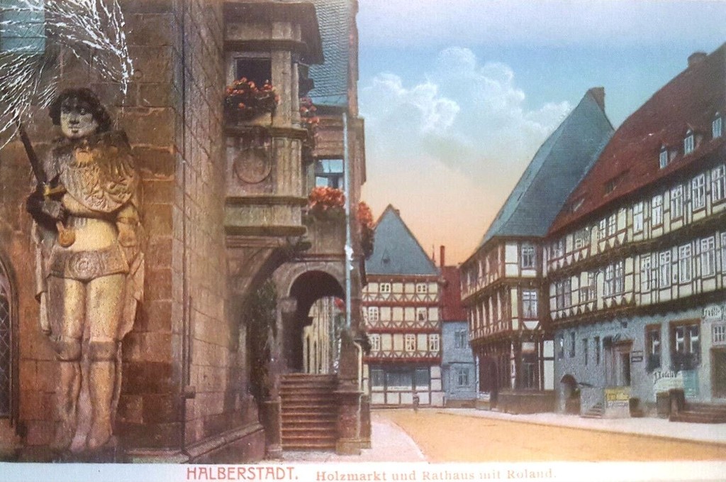 Holzmarkt und Rathaus mit Roland