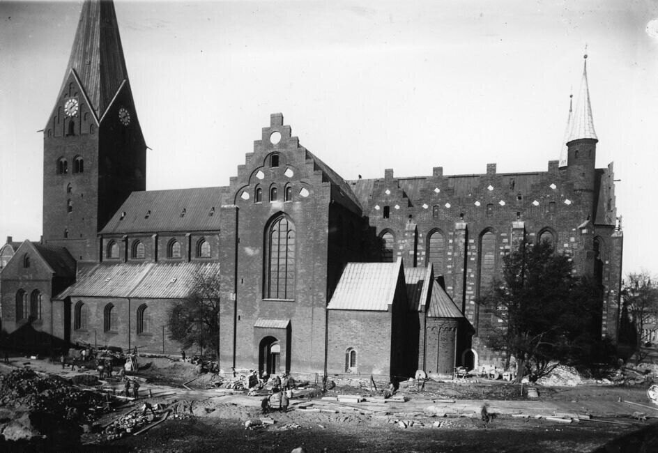 Århus Domkirke under restaurering