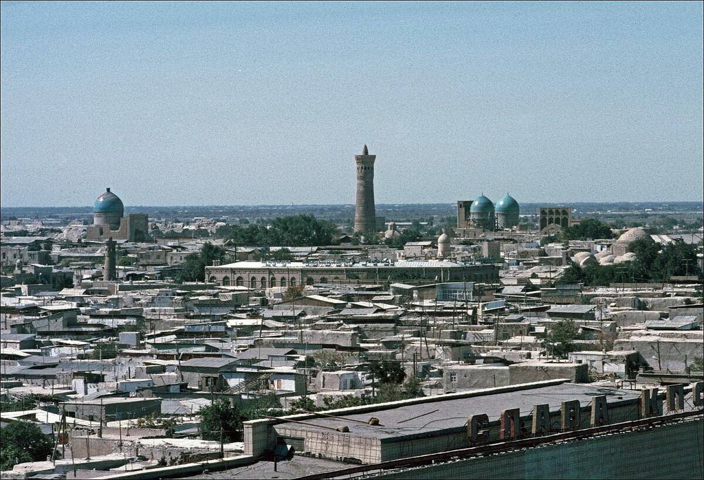 Панорама города из окна гостиницы Бухара