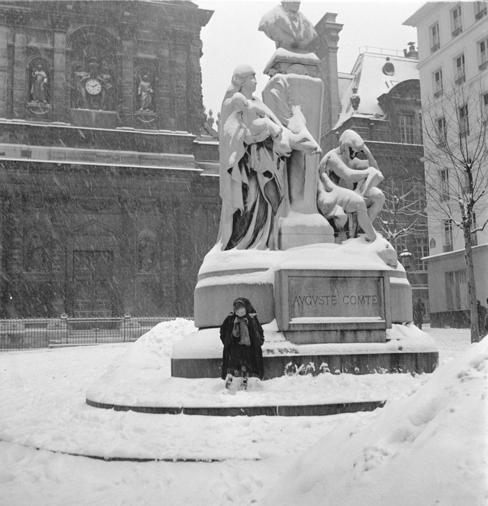 Place de la Sorbonne, statue d'Auguste Comte