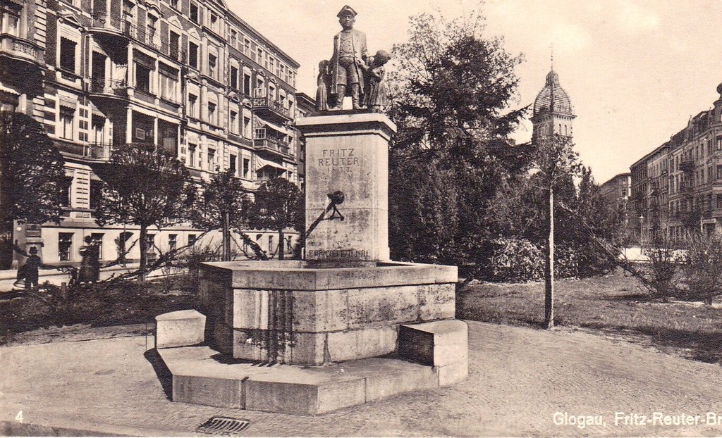 Fritz Reuter's Monument