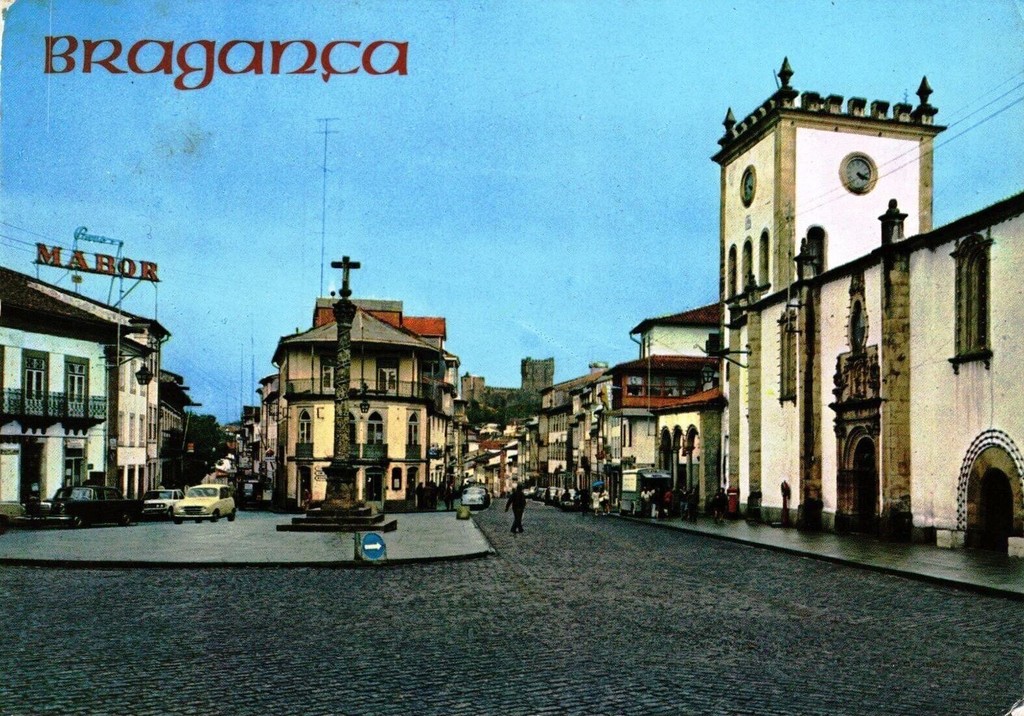 Bragança. Praça da Sé