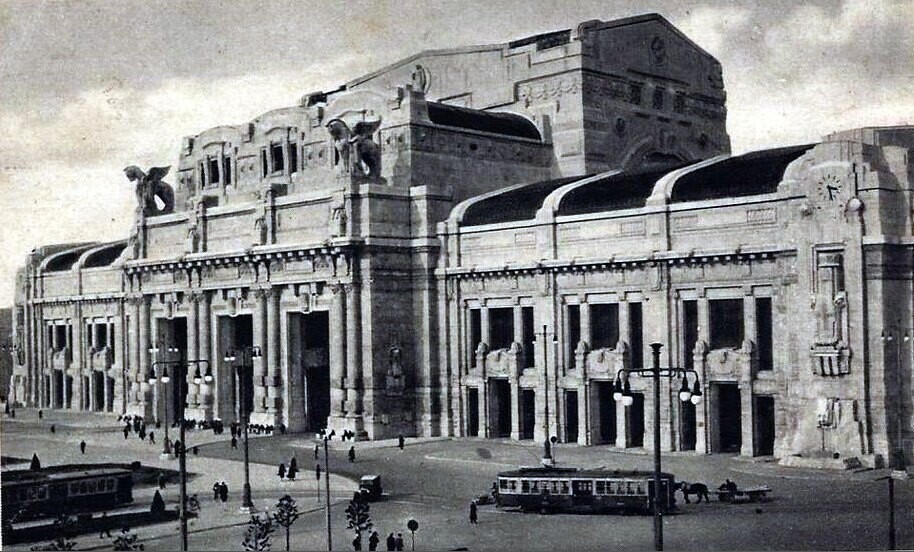 Stazione ferroviaria di Milano Centrale.