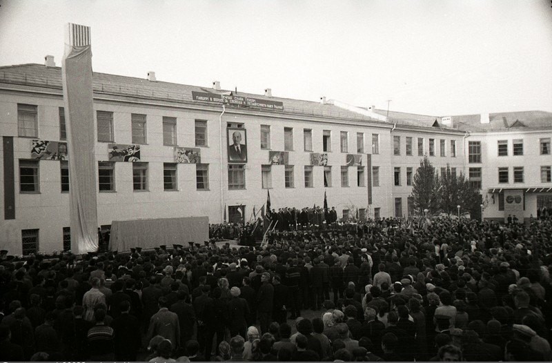 Памятник рабочим Севастопольского морского завода