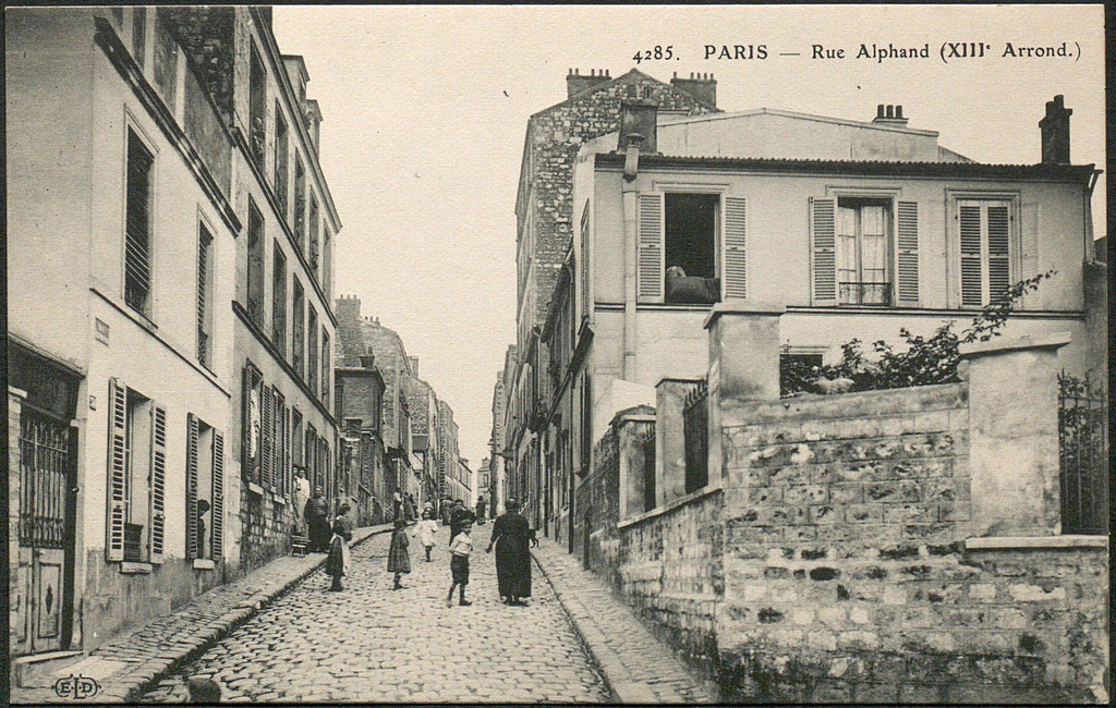 Rue Alphand
