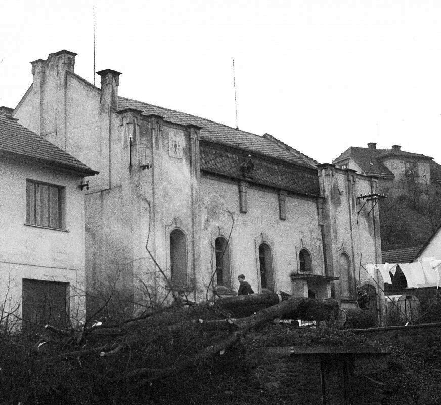 Dolní Kralovice, synagoga, uliční průčelí