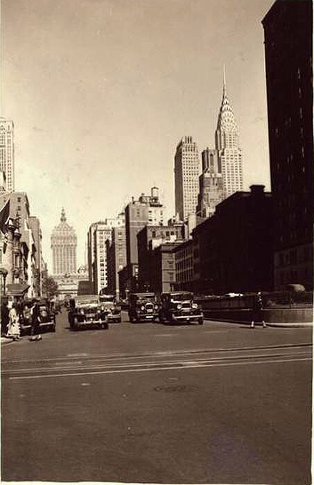Park Avenue, north from East 34th Street, showing an extensive view to 42nd Street