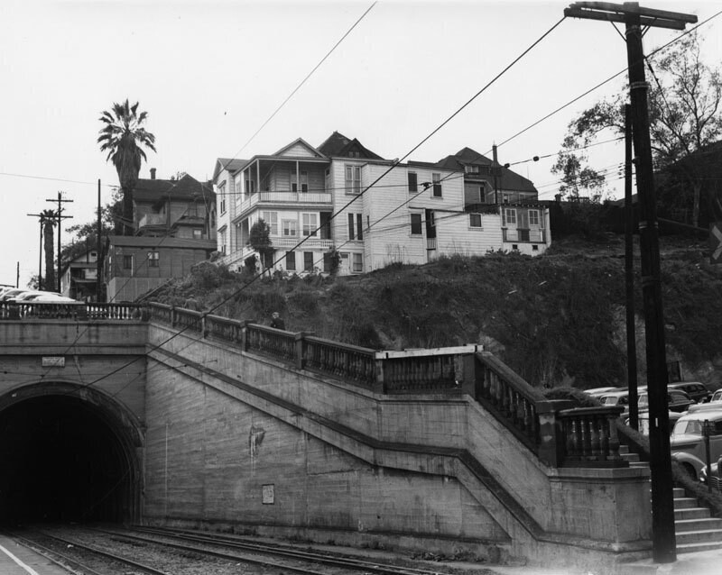 Hill Street Tunnel at Temple