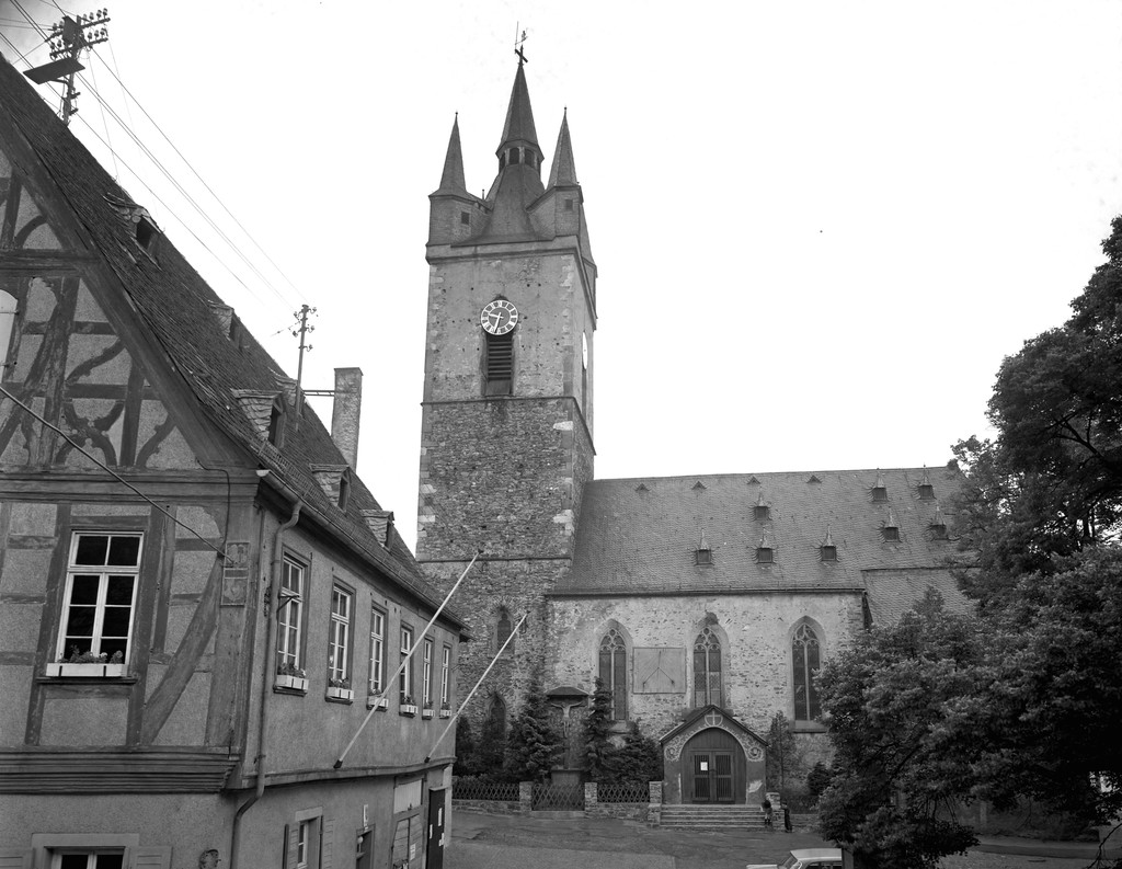 Katholische Pfarrkirche Sankt Antonius, Rauenthal