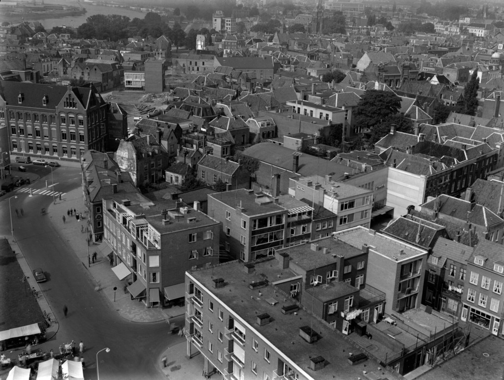 Panorama vanaf de Eusebiuskerk met gezicht op de Broerenstraat en Bakkerstraat
