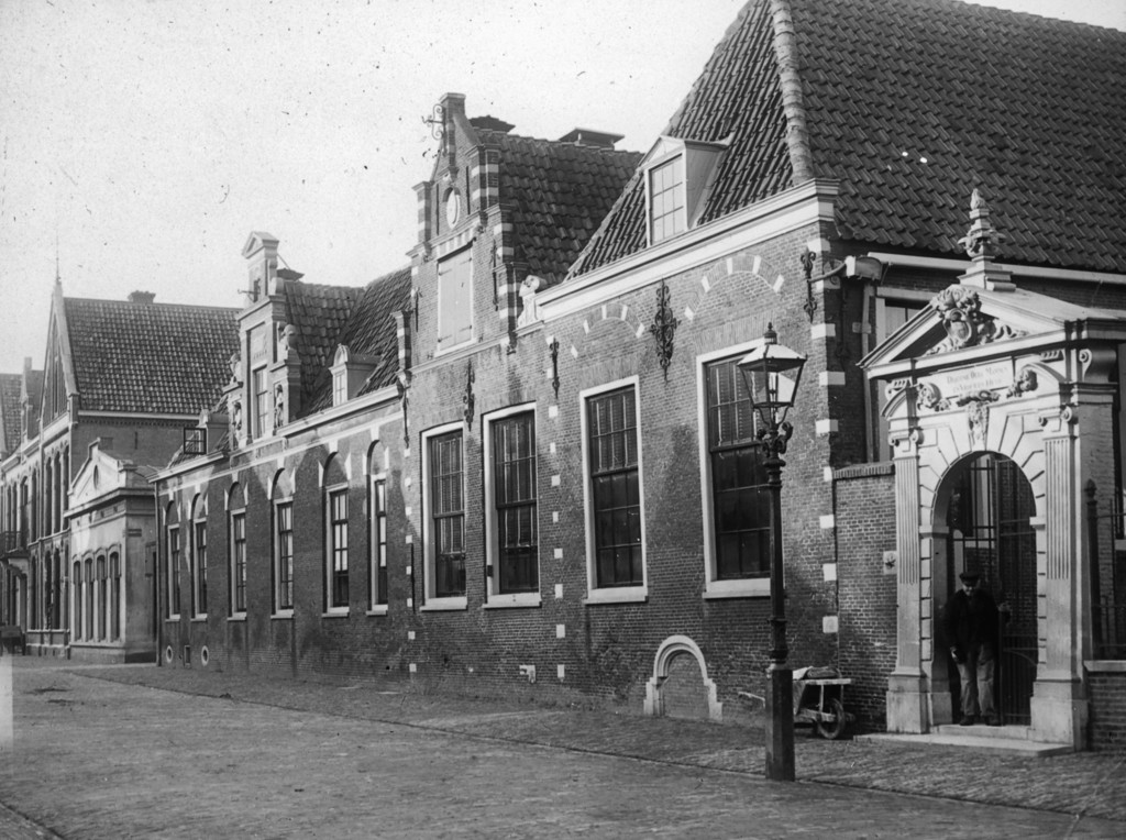Alkmaar. Hof van Sonoy, voormalig Oudemannenhuis