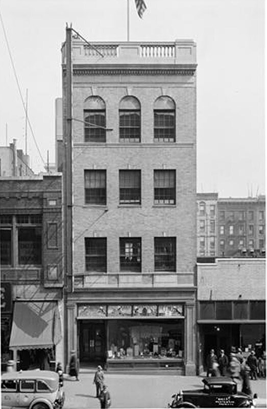 151 East 86th Street. New York Edison Company Branch.