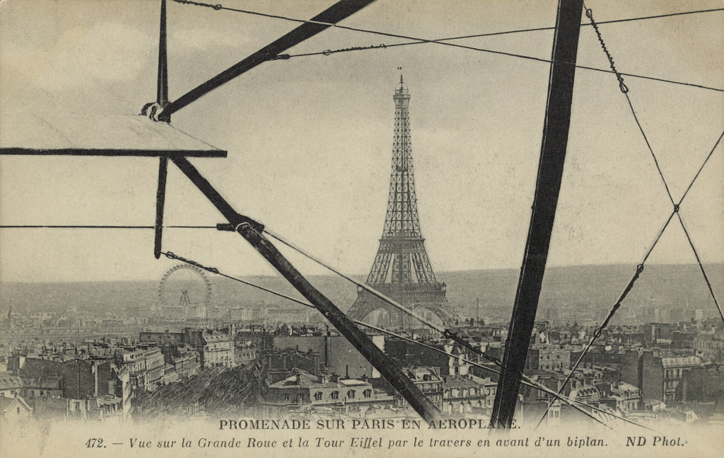Vue sur la Grande Roue et la Tour Eiffel