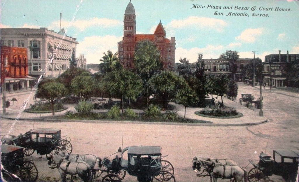 Main Plaza & Courthouse