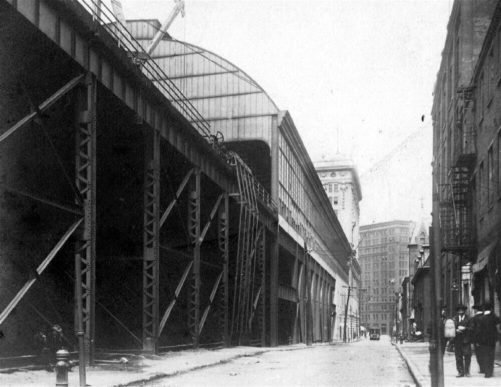 Wabash elevated platform and terminal building along Ferry (Stanwix) Street