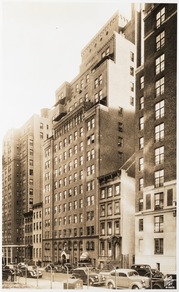 120 East 39th Street. The Tuscany, apartment building