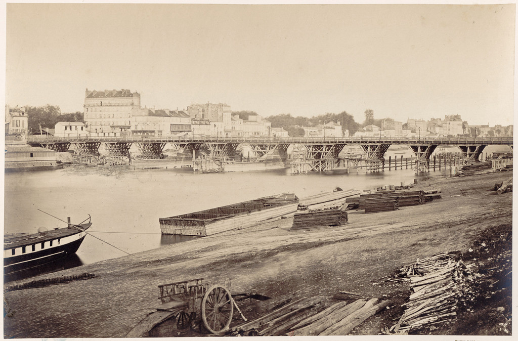Pont de Bercy : Vue de la passerelle provisoire, prise d'aval