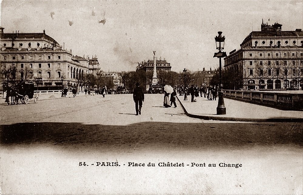 Pont au Change. Place du Chatelet