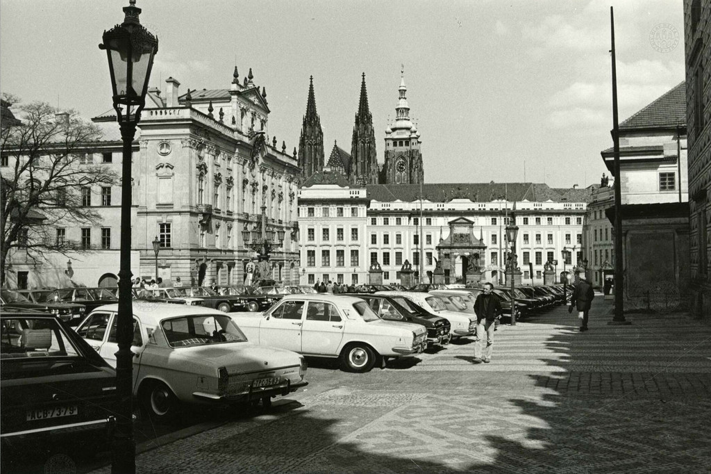 Pohled na Hradčanské náměstí