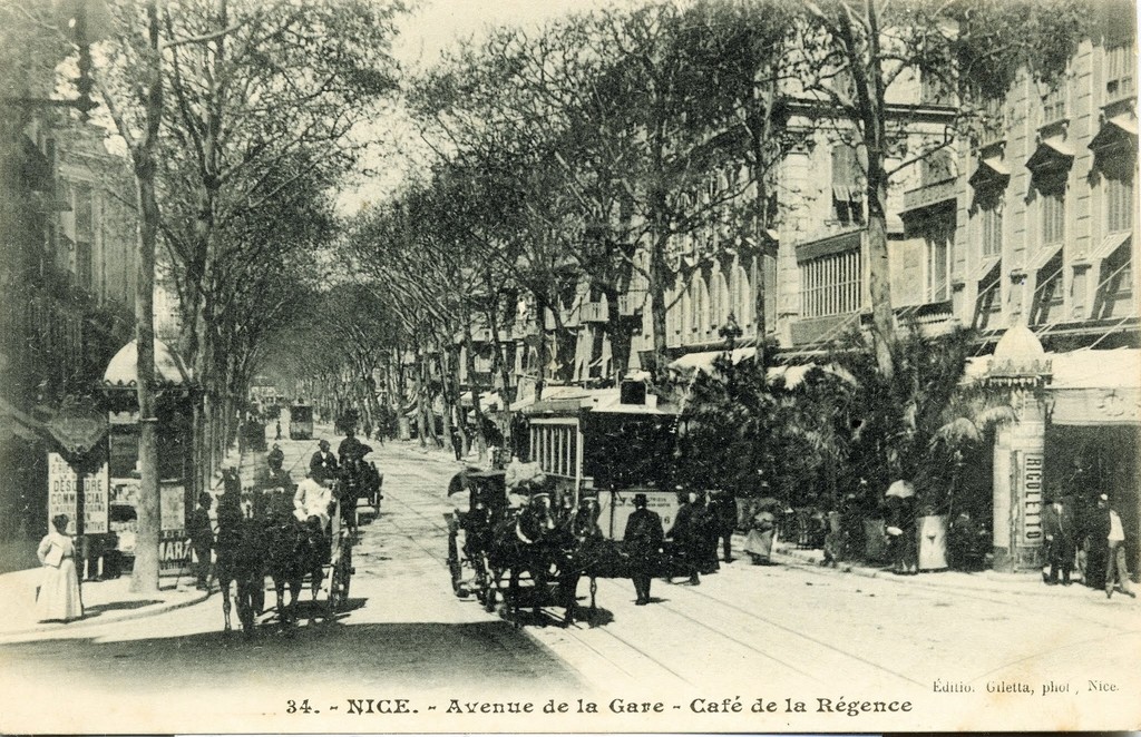 Avenue de la Gare. Café de la Régence