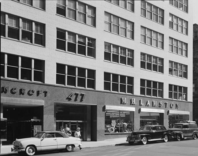 477 Madison Avenue at 51st Street, N.E. corner. Detail of lower stories