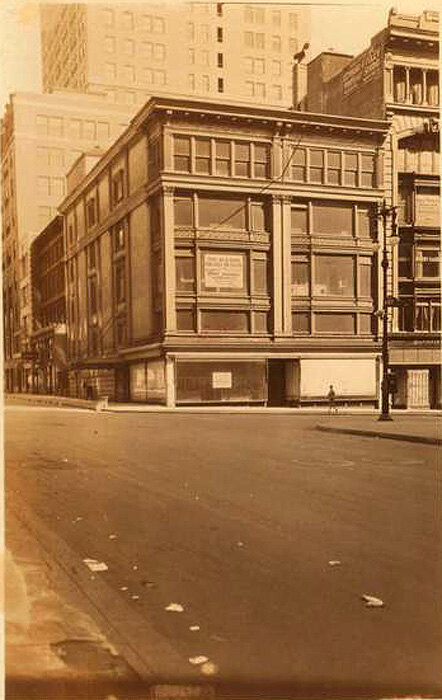 385-387 Fifth Ave.. at the S.E. corner of East 36th Street, August 20, 1928