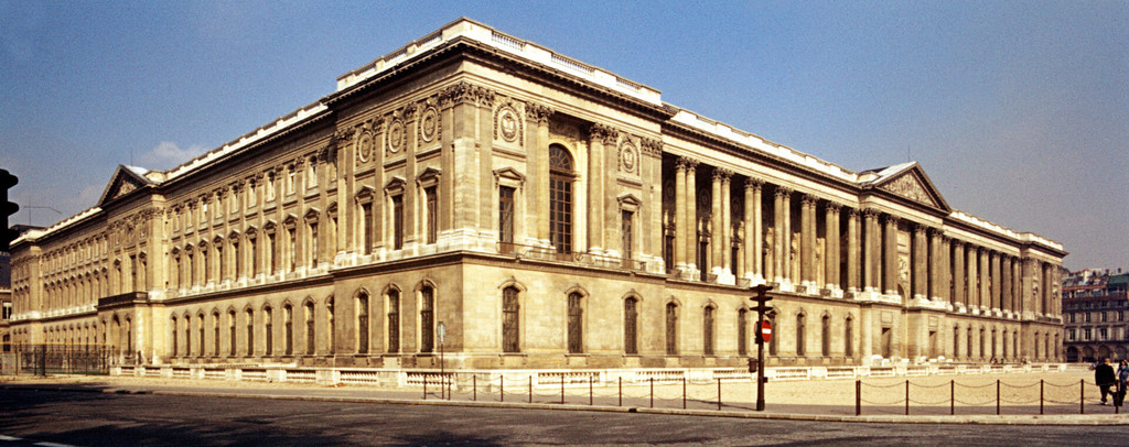 Palais du Louvre. Aile sud et aile de la Colonnade